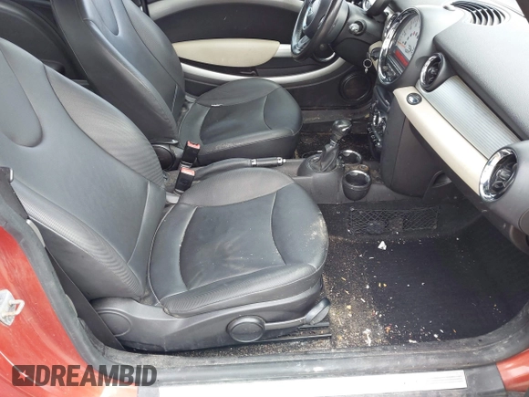 2011 MINI Hardtop with VIN WMWSU3C54BTX96143, listed as a IAAI auction lot 41854987 with 102,743 mi miles and . Bid and sale history available at DreamBid. Image 5.