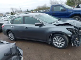2015 Nissan Altima 2.5 S with VIN 1N4AL3AP4FC145273, listed as a IAAI auction lot 41918180 with 136,239 mi miles. Bid and sale history available at carsss.com. Image 13.