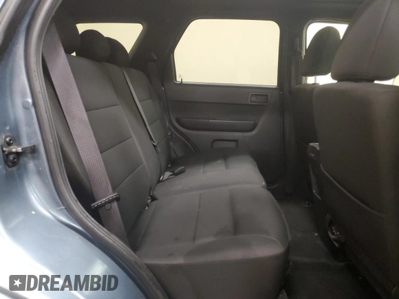 2012 Ford Escape XLT z VIN 1FMCU9DG3CKC81146, wystawiony jako Copart lot #58999625 z przebiegiem 169 942 mil mil oraz Czysty tytuł • Clean title. Historia ofert i sprzedaży dostępna na DreamBid. Obrazek 11.