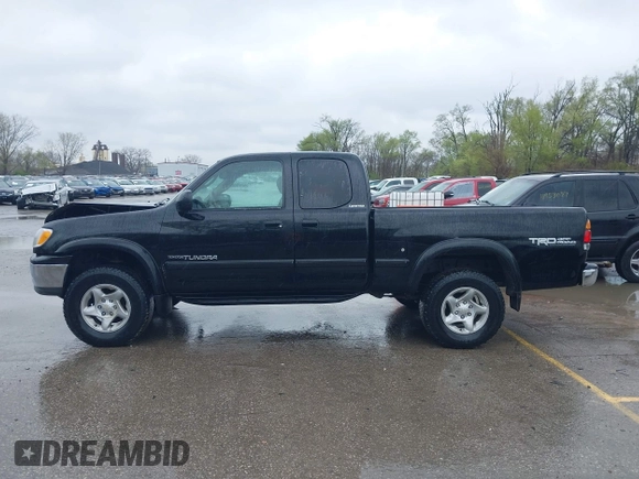 2000 Toyota Tundra Limited with VIN 5TBBT481XYS093180, listed as a IAAI auction lot 41949428 with 317,841 mi miles and . Bid and sale history available at DreamBid. Image 14.