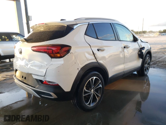 2020 Buick Encore GX Select with VIN KL4MMDS20LB071679, listed as a Copart auction lot 79948384 with 31,439 mi miles and Non repairable. Bid and sale history available at DreamBid. Image 3.