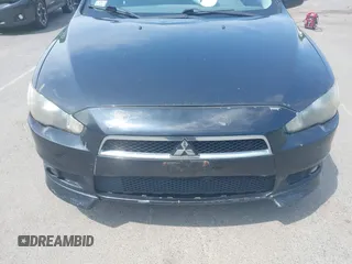 2010 Mitsubishi Lancer GTS z VIN JA32X8HWXAU002021, wystawiony jako IAAI lot #42523978 z przebiegiem 165 635 mil mil oraz . Historia ofert i sprzedaży dostępna na DreamBid. Obrazek 6.