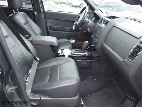 2009 Ford Escape Limited with VIN 1FMCU94G49KC50139, listed as a IAAI auction lot 41748414 with 176,919 mi miles. Bid and sale history available at carsss.com. Image 5.
