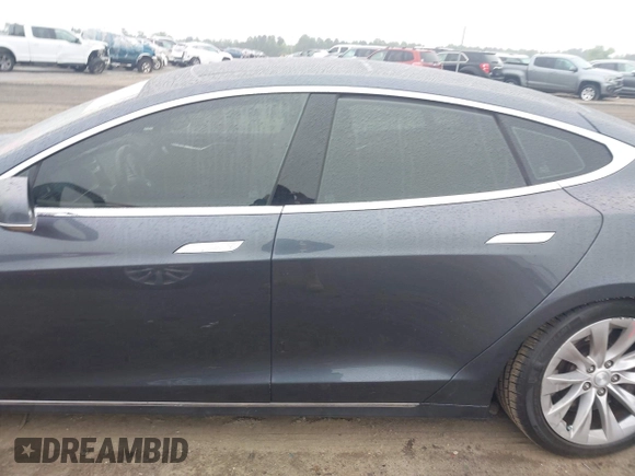2016 Tesla Model S 90D с VIN 5YJSA1E25GF159226, выставлен на аукционе IAAI как лот 42351745 с пробегом 101 338 миль миль и . История ставок и продаж доступна на DreamBid. Изображение 14.