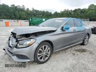2016 Mercedes-Benz C 300 z VIN 55SWF4JB2GU149536, wystawiony jako Copart lot #64976105 z przebiegiem 116 220 mil mil oraz Czysty tytuł • Clean title. Historia ofert i sprzedaży dostępna na DreamBid. Obrazek 1.