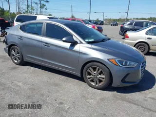 2018 Hyundai Elantra SEL z VIN 5NPD84LF5JH336295, wystawiony jako IAAI lot #41786963 z przebiegiem 96 399 mil mil oraz . Historia ofert i sprzedaży dostępna na DreamBid. Obrazek 1.