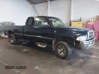 1995 Dodge 1500 with VIN 3B7HF13Y6SM142040, listed as a IAAI auction lot 41737628 with 152,582 mi miles and . Bid and sale history available at DreamBid. Image 1.