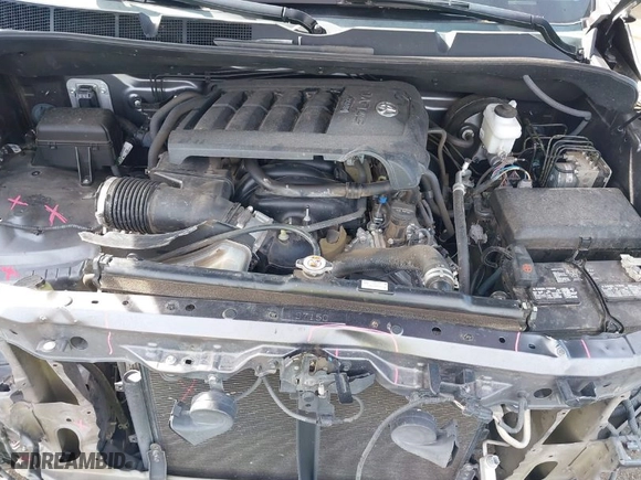 2019 Toyota Tundra 4WD SR5 with VIN 5TFHY5F1XKX800565, listed as a IAAI auction lot 41885751 with 39,370 mi miles. Bid and sale history available at carsss.com. Image 10.