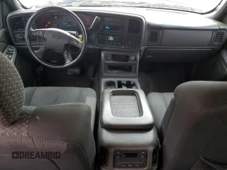 2004 Chevrolet Avalanche LS with VIN 3GNGK22G74G238385, listed as a Copart auction lot 73567174 with 243,413 mi miles and Salvage Title. Bid and sale history available at DreamBid. Image 8.