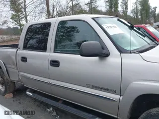 2007 GMC Sierra 2500HD SLE with VIN 1GTHK23U07F124297, listed as a IAAI auction lot 41387846 with 207,448 mi miles. Bid and sale history available at carsss.com. Image 14.