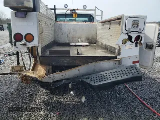 2002 Ford F-350 with VIN 1FDSF35F52EB01591, listed as a Copart auction lot 48350595 with 233,914 mi miles and Salvage title. Bid and sale history available at DreamBid. Image 6.