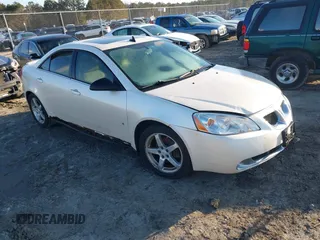 2008 Pontiac G6 with VIN 1G2ZG57N384171111, listed as a IAAI auction lot 41481066 with 181,555 mi miles. Bid and sale history available at carsss.com. Image 1.