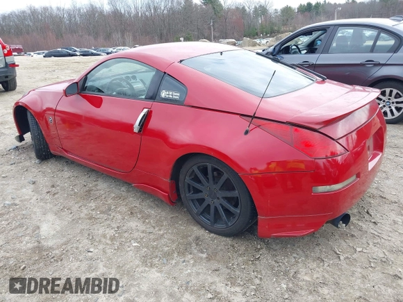 2003 Nissan 350Z Enthusiast with VIN JN1AZ34DX3T101190, listed as a IAAI auction lot 41966228 with 110,724 mi miles. Bid and sale history available at carsss.com. Image 3.