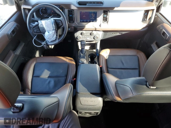 2022 Ford Bronco with VIN 1FMDE5DH7NLB59776, listed as a Copart auction lot 84913034 with 35,035 mi miles and Salvage Title. Bid and sale history available at DreamBid. Image 8.