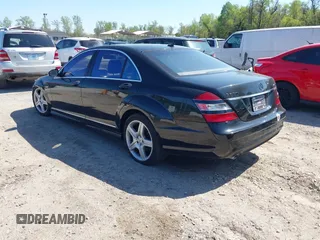 2008 Mercedes-Benz S-Class 5.5L V8 with VIN WDDNG86X68A163977, listed as a IAAI auction lot 42073048 with 131,851 mi miles. Bid and sale history available at carsss.com. Image 3.