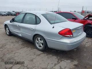 2006 Ford Taurus SE z VIN 1FAFP53U26A234490, wystawiony jako IAAI lot #42125983 z przebiegiem 173 686 mil mil oraz . Historia ofert i sprzedaży dostępna na DreamBid. Obrazek 3.