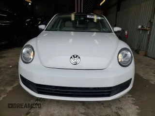 2014 Volkswagen Beetle 2.5L w/Sun with VIN 3VWJP7AT1EM612064, listed as a Copart auction lot 48005055 with 62,290 mi miles and Salvage Title. Bid and sale history available at DreamBid. Image 5.