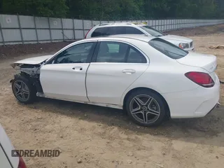 2019 Mercedes-Benz C 300 z VIN 55SWF8DB4KU282844, wystawiony jako IAAI lot #42177114 z przebiegiem 44 605 mil mil oraz . Historia ofert i sprzedaży dostępna na DreamBid. Obrazek 15.