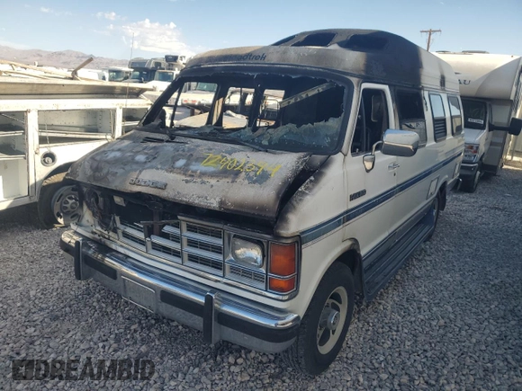 1993 Dodge Cargo with VIN 2B6JB31YXPK510390, listed as a Copart auction lot 72402394 with Not Provided miles and Non Repairable. Bid and sale history available at carsss.com. Image 2.