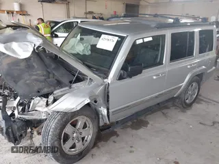 2010 Jeep Commander Sport z VIN 1J4RG4GK0AC105228, wystawiony jako IAAI lot #42558376 z przebiegiem Nie podano mil oraz . Historia ofert i sprzedaży dostępna na DreamBid. Obrazek 2.