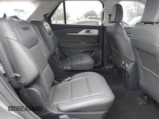 2025 Ford Explorer Active z VIN 1FMUK7DH0SGA27600, wystawiony jako IAAI lot #42139730 z przebiegiem 2 962 mil mil oraz . Historia ofert i sprzedaży dostępna na DreamBid. Obrazek 8.