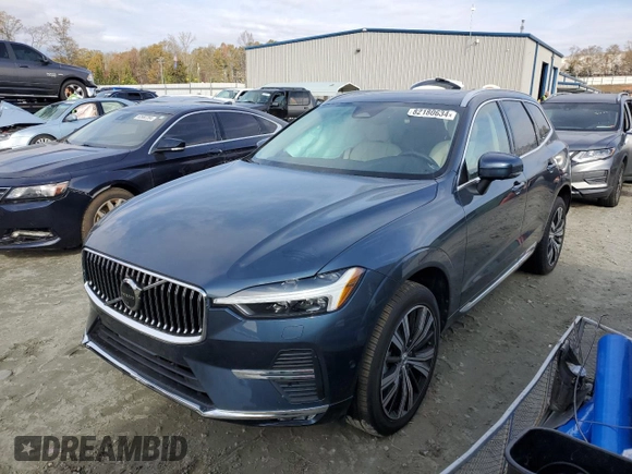 2023 Volvo XC60 Plus Bright Theme with VIN YV4L12RN5P1310991, listed as a Copart auction lot 82180634 with 6,723 mi miles and Salvage Title. Bid and sale history available at carsss.com. Image 1.