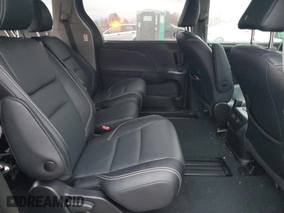 2020 Toyota Sienna SE with VIN 5TDXZ3DC4LS056244, listed as a Copart auction lot 80569924 with 33,287 mi miles and Salvage Title. Bid and sale history available at carsss.com. Image 11.