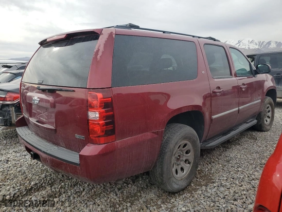 2010 Chevrolet Suburban LT with VIN 1GNUKJE31AR256608, listed as a Copart auction lot 80932674 with 228,456 mi miles and Salvage Title. Bid and sale history available at carsss.com. Image 3.