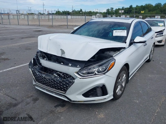 2019 Hyundai Sonata Sport with VIN 5NPE34AFXKH772292, listed as a IAAI auction lot 40466023 with 46,224 mi miles. Bid and sale history available at carsss.com. Image 12.