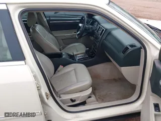 2006 Chrysler 300 Touring with VIN 2C3KA53G26H425157, listed as a IAAI auction lot 41856747 with 137,484 mi miles. Bid and sale history available at carsss.com. Image 5.