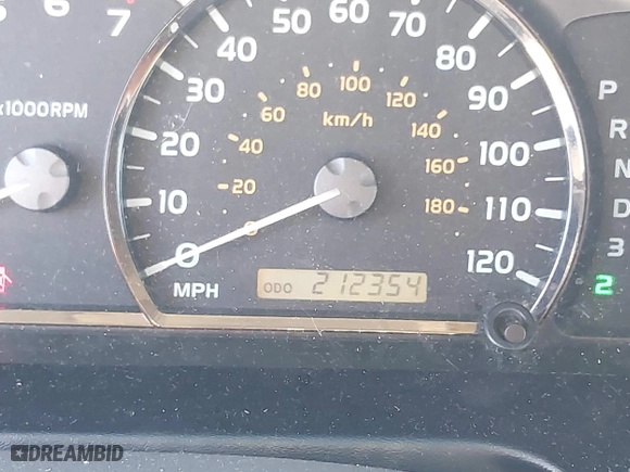 2005 Toyota Sequoia SR5 with VIN 5TDZT34A85S255793, listed as a IAAI auction lot 41173149 with 212,354 mi miles. Bid and sale history available at carsss.com. Image 15.