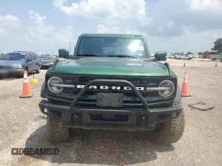 2024 Ford Bronco Outer Banks z VIN 1FMEE8BP9RLA50791, wystawiony jako Copart lot #55219925 z przebiegiem 27 910 mil mil oraz Szkoda całkowita • Salvage title. Historia ofert i sprzedaży dostępna na DreamBid. Obrazek 5.