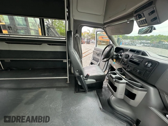 2016 Ford Econoline Cargo with VIN 1FDFE4FSXGDC43437, listed as a Copart auction lot 54863145 with 211,661 mi miles and Clean Title. Bid and sale history available at DreamBid. Image 5.