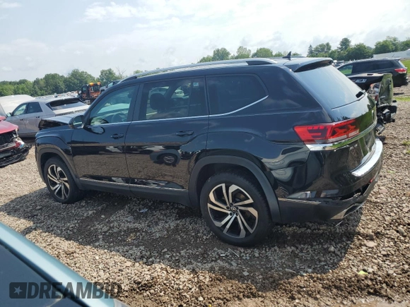 2022 Volkswagen Atlas SEL with VIN 1V2BR2CA1NC560810, listed as a Copart auction lot 63440665 with 54,121 mi miles and Salvage title. Bid and sale history available at DreamBid. Image 2.