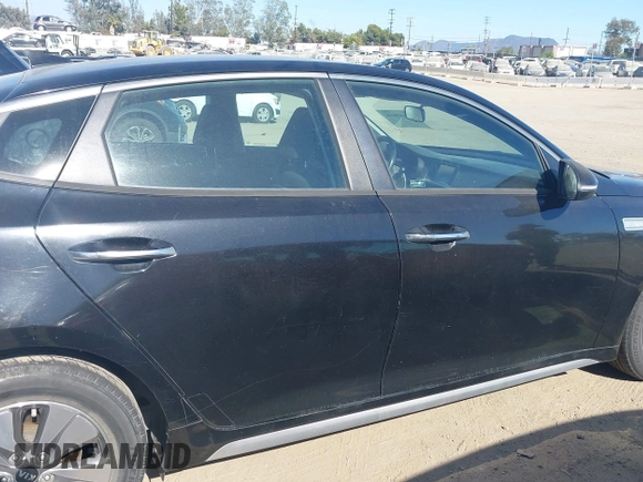 2017 Kia Optima with VIN KNAGT4LE3H5012000, listed as a IAAI auction lot 42688658 with 162,137 mi miles and . Bid and sale history available at DreamBid. Image 13.