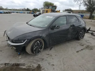 2023 Hyundai Ioniq 5 SE z VIN KM8KM4AE0PU177094, wystawiony jako Copart lot #45670365 z przebiegiem 34 173 mil mil oraz Nie do naprawy • Non repairable. Historia ofert i sprzedaży dostępna na DreamBid. Obrazek 1.