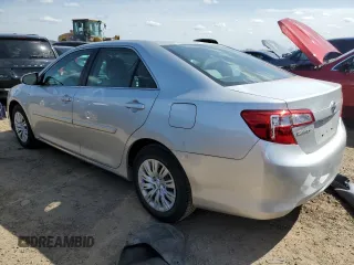 2014 Toyota Camry L with VIN 4T4BF1FK8ER421682, listed as a Copart auction lot 52621075 with 31,272 mi miles and Salvage Title. Bid and sale history available at DreamBid. Image 2.