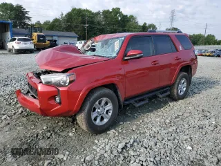 2022 Toyota 4Runner SR5 Premium z VIN JTEFU5JR5N5270713, wystawiony jako Copart lot #60601285 z przebiegiem Nie podano mil oraz Szkoda całkowita • Salvage title. Historia ofert i sprzedaży dostępna na DreamBid. Obrazek 1.