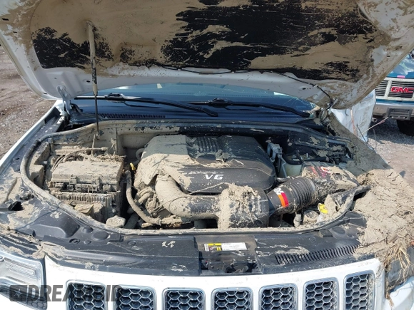2015 Jeep Grand Cherokee Overland with VIN 1C4RJFCGXFC880096, listed as a IAAI auction lot 42706085 with 74,044 mi miles and . Bid and sale history available at DreamBid. Image 10.