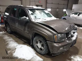 2008 Chevrolet TrailBlazer Fleet w/2FL with VIN 1GNDT13S382189441, listed as a IAAI auction lot 41596883 with 163,745 mi miles. Bid and sale history available at carsss.com. Image 1.
