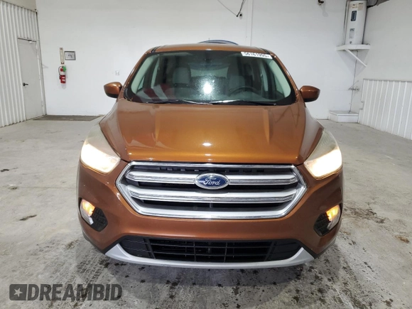2017 Ford Escape SE with VIN 1FMCU0GD8HUA53068, listed as a Copart auction lot 56161995 with 137,597 mi miles and Clean Title. Bid and sale history available at DreamBid. Image 5.