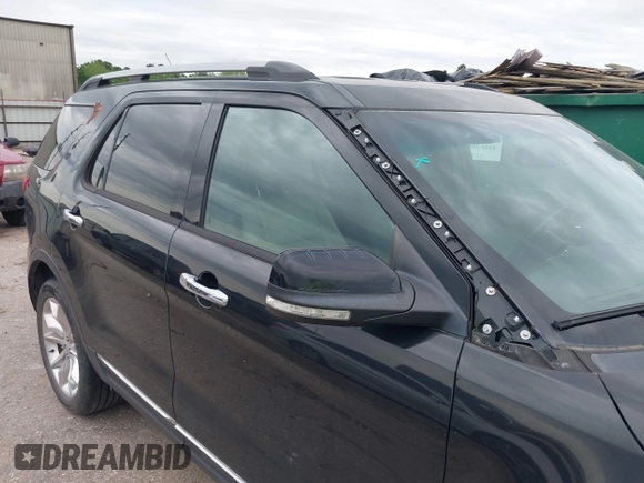 2014 Ford Explorer XLT with VIN 1FM5K7D86EGA68984, listed as a IAAI auction lot 41906742 with 145,292 mi miles and . Bid and sale history available at carsss.com. Image 6.