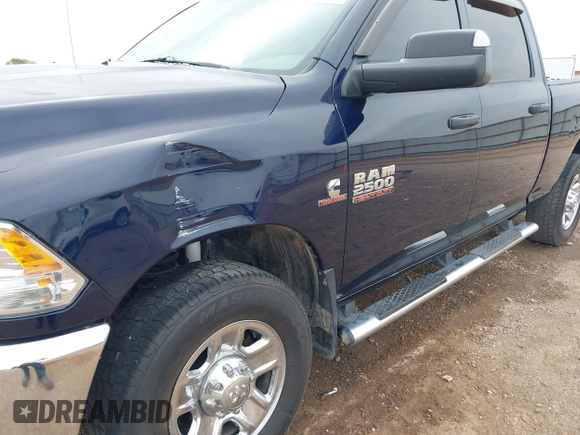 2014 Ram 2500 Tradesman z VIN 3C6UR5CL2EG291816, wystawiony jako IAAI lot #42050255 z przebiegiem 199 363 mil mil oraz . Historia ofert i sprzedaży dostępna na DreamBid. Obrazek 6.