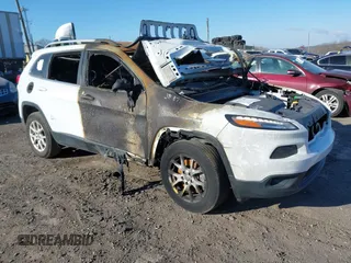 2017 Jeep Cherokee Latitude с VIN 1C4PJMCS6HW529977, выставлен на аукционе IAAI как лот 41315492 с пробегом Не указан миль и . История ставок и продаж доступна на DreamBid. Изображение 1.