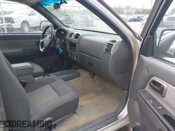 2004 GMC Canyon SLE Z71 with VIN 1GTDT196248107595, listed as a IAAI auction lot 41791475 with 107,172 mi miles. Bid and sale history available at carsss.com. Image 5.