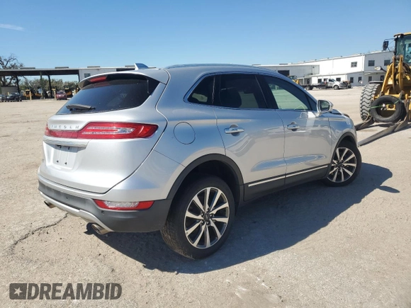 2019 Lincoln MKC Reserve with VIN 5LMCJ3D94KUL09107, listed as a Copart auction lot 48595095 with 27,502 mi miles and Salvage title. Bid and sale history available at DreamBid. Image 3.