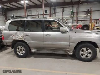 2001 Toyota Land Cruiser with VIN JTEHT05J312009269, listed as a IAAI auction lot 41921927 with 252,176 mi miles. Bid and sale history available at carsss.com. Image 13.