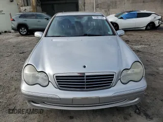 2001 Mercedes-Benz C 320 with VIN WDBRF64J81F045177, listed as a Copart auction lot 71381124 with 93,983 mi miles and Salvage Title. Bid and sale history available at DreamBid. Image 5.