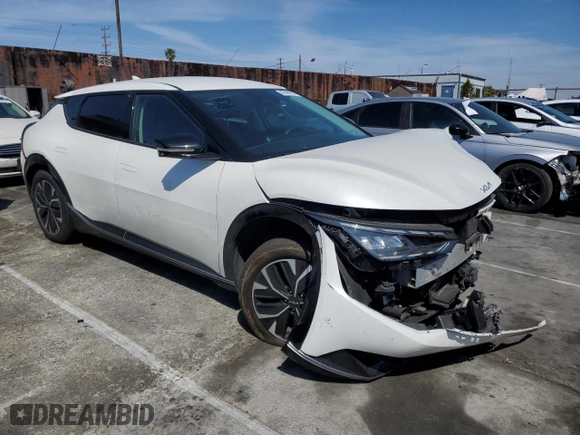 2022 Kia EV6 Wind with VIN KNDC34LA2N5056550, listed as a Copart auction lot 49640585 with 72,670 mi miles and Salvage Title. Bid and sale history available at carsss.com. Image 4.