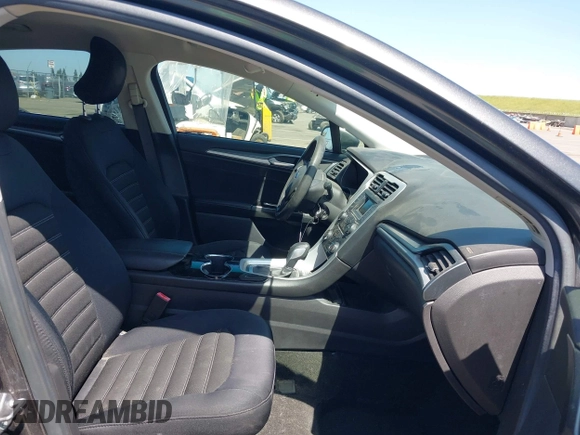2015 Ford Fusion SE with VIN 3FA6P0H7XFR306483, listed as a IAAI auction lot 42033062 with 159,922 mi miles and . Bid and sale history available at DreamBid. Image 5.